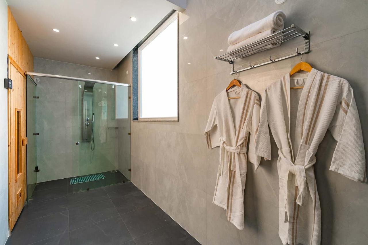 Stayvista At Le Blanc Escape W Outdoor Pool Sohna 外观 照片