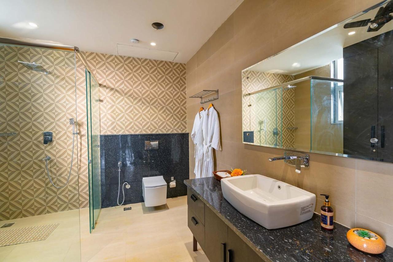 Stayvista At Le Blanc Escape W Outdoor Pool Sohna 外观 照片